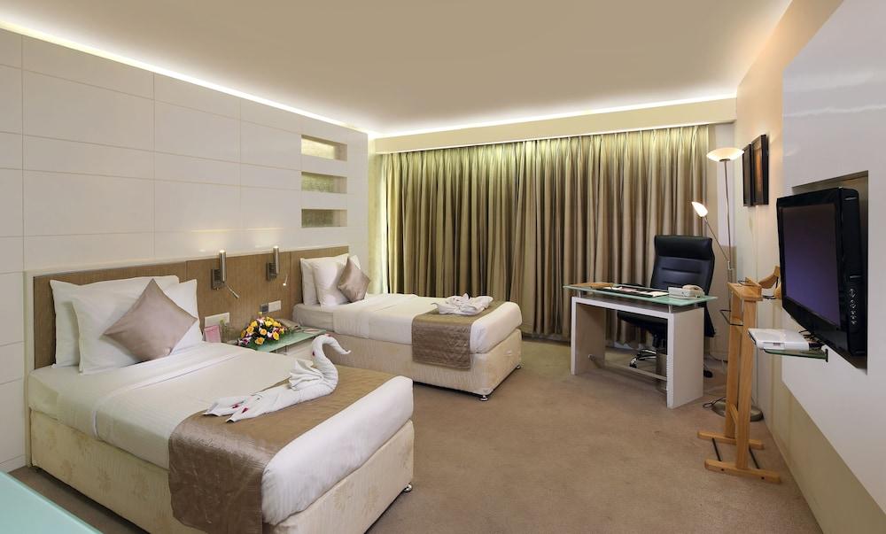 Welcomhotel By Itc Hotels, Ashram Road, Ahmedabad Exterior photo