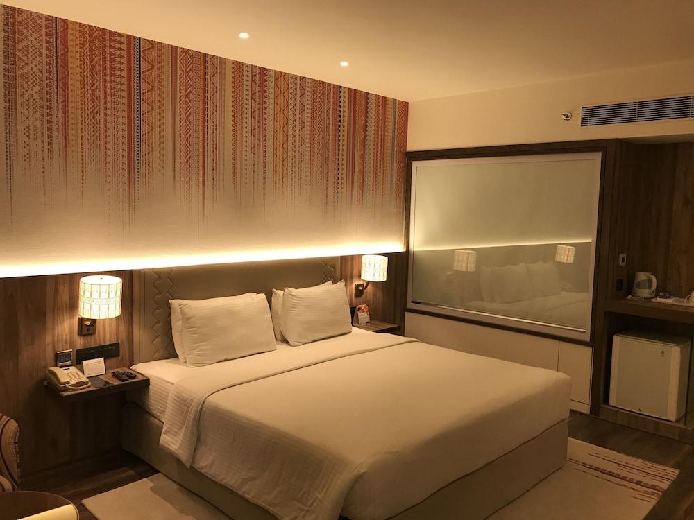 Welcomhotel By Itc Hotels, Ashram Road, Ahmedabad Exterior photo