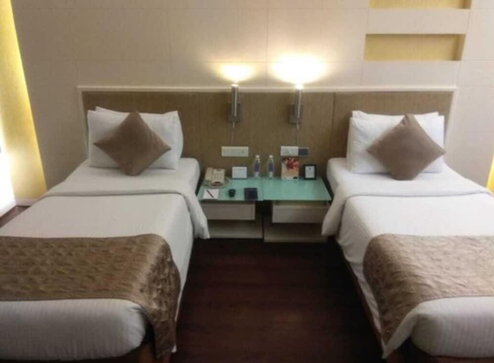 Welcomhotel By Itc Hotels, Ashram Road, Ahmedabad Exterior photo